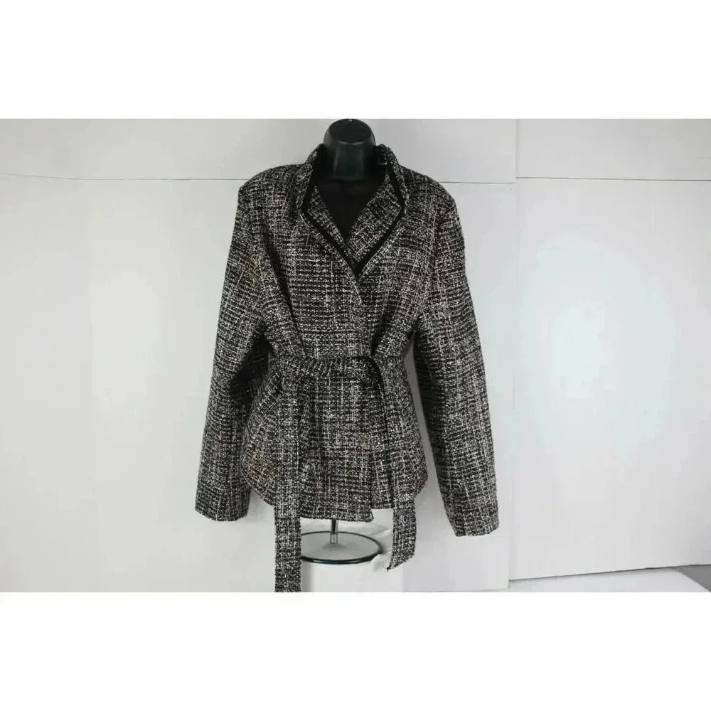 ladies BANANA REPUBLIC shaw coat
